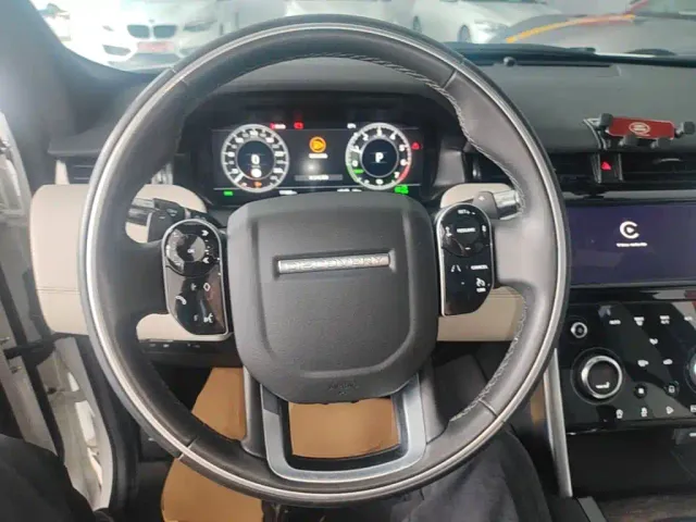 Land Rover Discovery Sport — Фото автомобиля 10