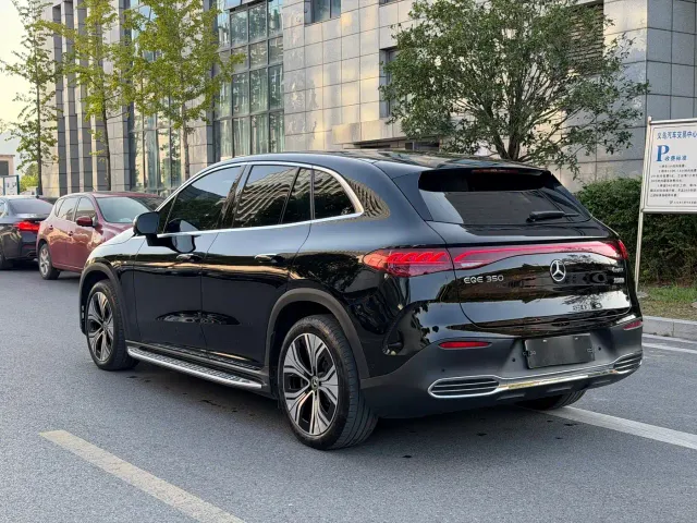 Mercedes-Benz EQE SUV — Фото автомобиля 6