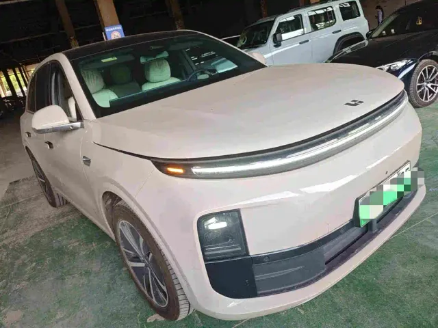 Фотография автомобиля — Li Auto L6