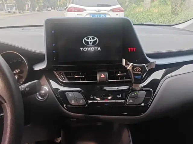 Toyota IZOA — Фото автомобиля 13