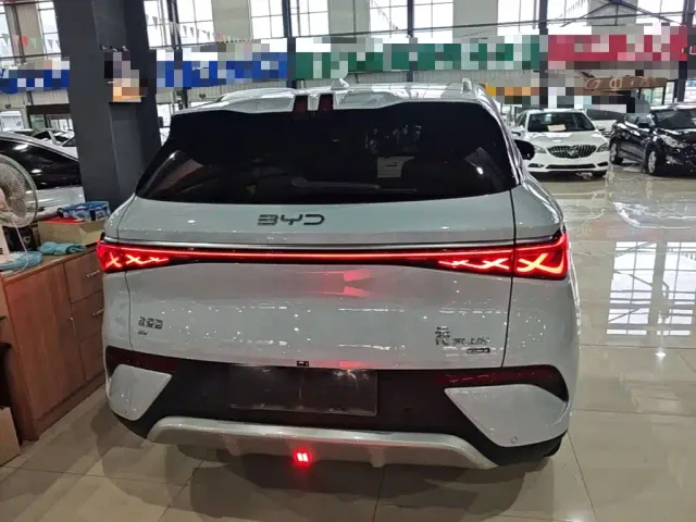 BYD Yuan PLUS — Фото автомобиля 5