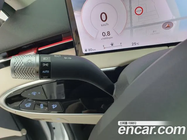 Genesis GV70 — Фото автомобиля 12