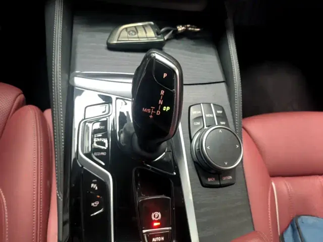 BMW 5 Series — Фото автомобиля 13