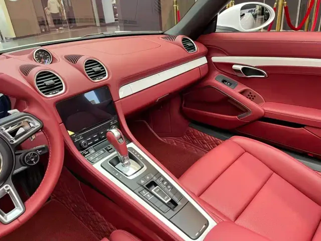 Porsche 718 — Фото автомобиля 8