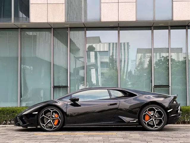 Lamborghini Huracan — Фото автомобиля 2
