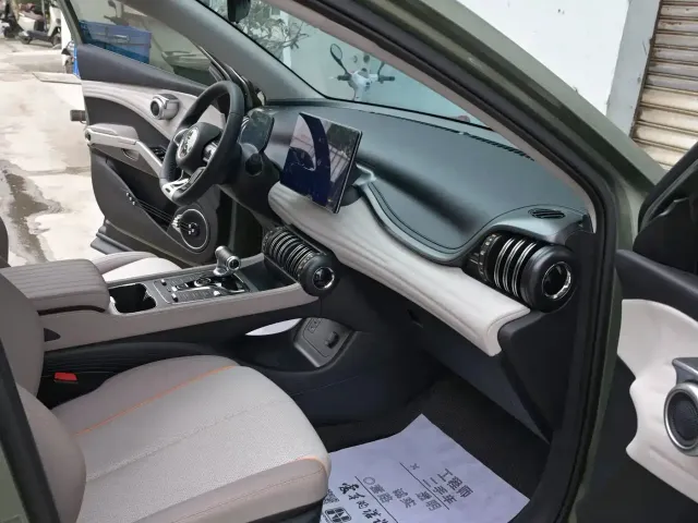 BYD Yuan PLUS — Фото автомобиля 15