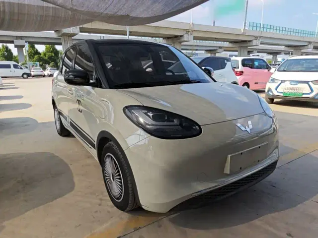 Wuling Bingo — Фото автомобиля 3