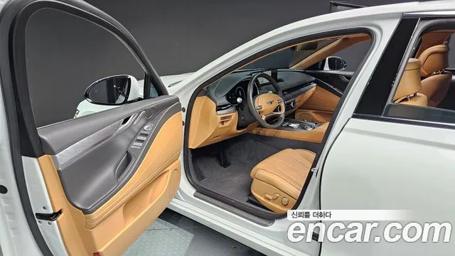 Genesis G80 Бензин 2.5 турбо AWD — Фото автомобиля 11