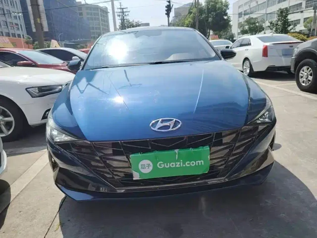Hyundai Elantra — Фото автомобиля 2
