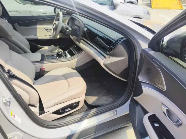 BYD Han — Фото автомобиля 12