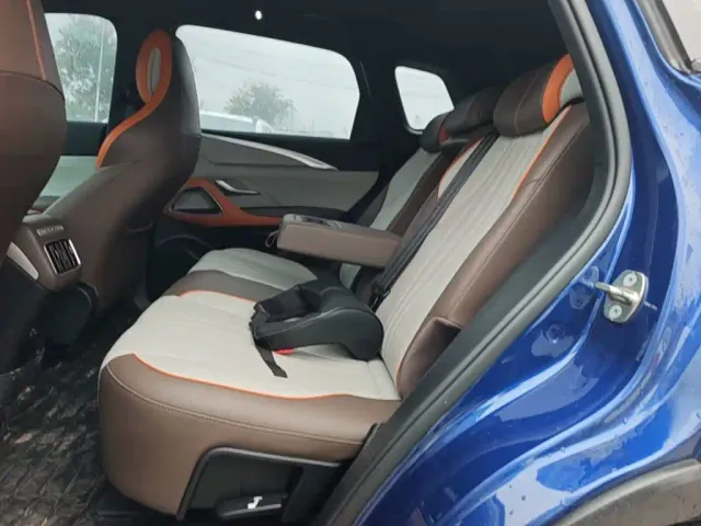BYD Song Pro — Фото автомобиля 16