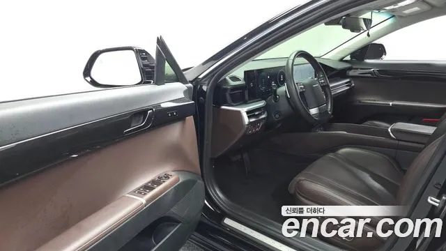 Hyundai Grandeur GN7 — Фото автомобиля 15