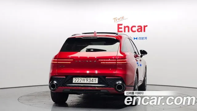 Genesis GV70 2.5T Бензин 2WD — Фото автомобиля 3