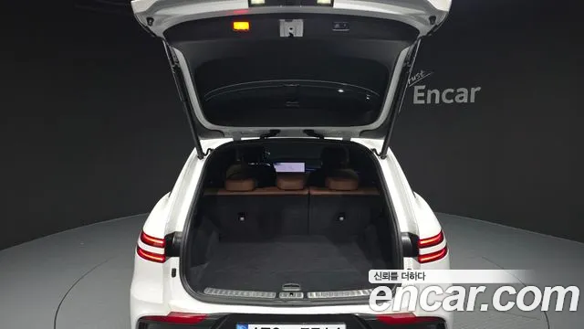 Genesis GV70 — Фото автомобиля 26