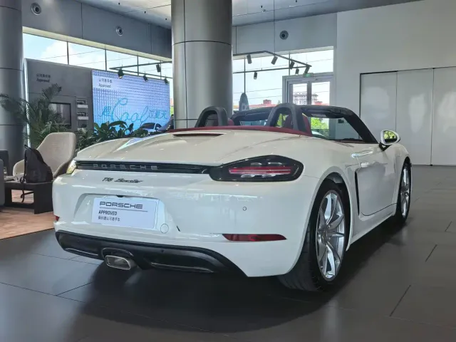 Porsche 718 — Фото автомобиля 7