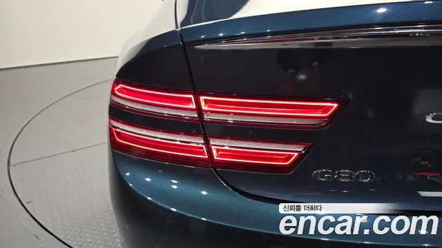 Genesis G80 Бензин 2.5 турбо AWD — Фото автомобиля 23