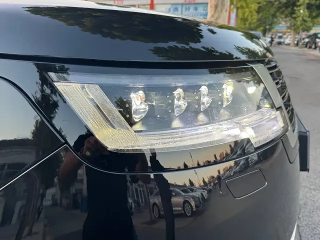 Land Rover Range Rover — Фото автомобиля 6