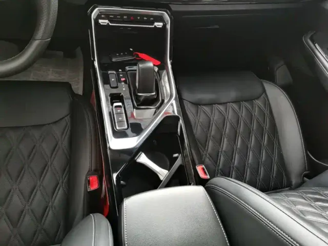 Wuling Asta — Фото автомобиля 13