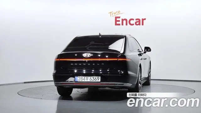 Hyundai Grandeur GN7 — Фото автомобиля 4