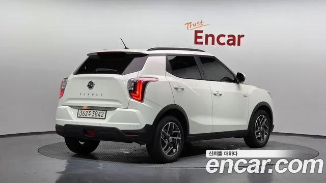 KG_Mobility_Ssangyong TIBOLI Very New Tivoli Бензин 1.5 2WD — Фото автомобиля 2