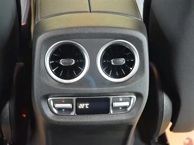 Mercedes-Benz G-Class — Фото автомобиля 14