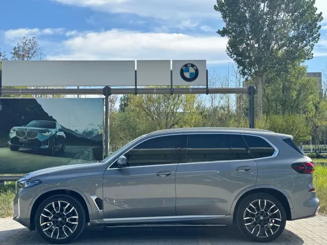 BMW X5 — Фото автомобиля 2