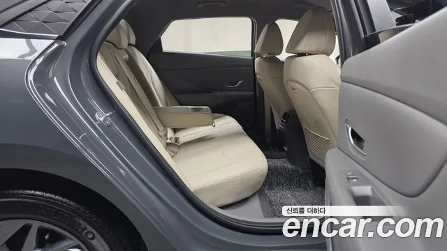 Hyundai Avante CN7 — Фото автомобиля 10
