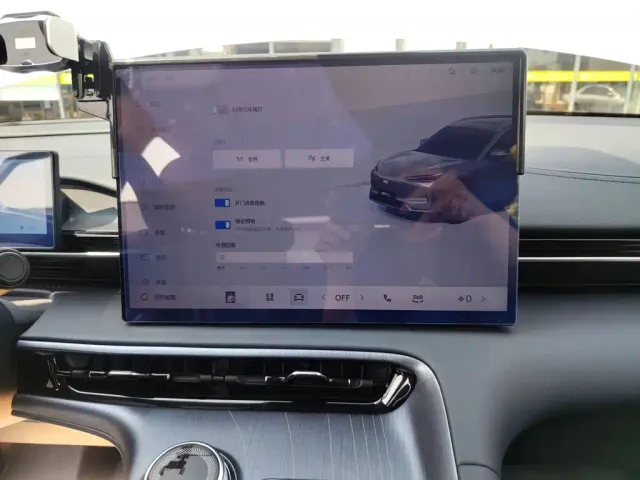 Geely Galaxy E5 — Фото автомобиля 12