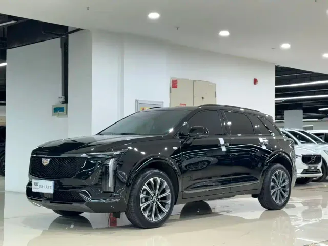Фотография автомобиля — Cadillac XT5