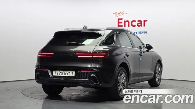 Genesis GV70 2.5T Бензин 2WD — Фото автомобиля 2