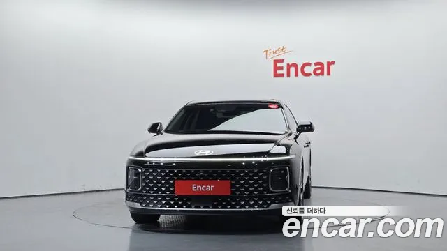 Hyundai Grandeur GN7 — Фото автомобиля 3
