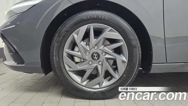 Hyundai Avante — Фото автомобиля 5