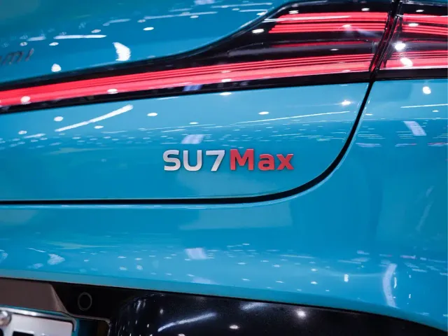 Xiaomi SU7 — Фото автомобиля 12