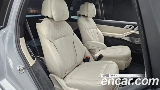 BMW X7 — Фото автомобиля 11