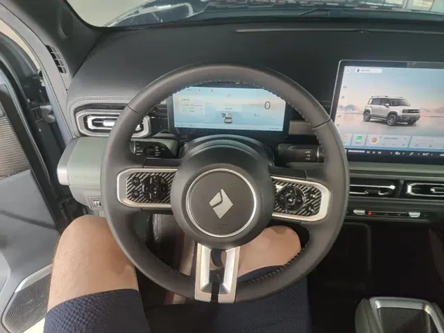 Baojun Yep Plus — Фото автомобиля 10