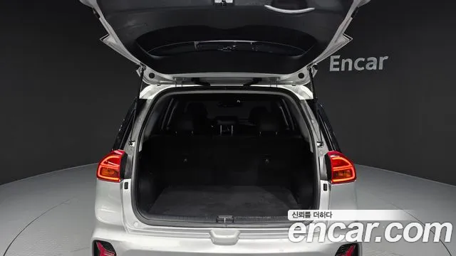 Kia Niro Niro Plus Air — Фото автомобиля 20