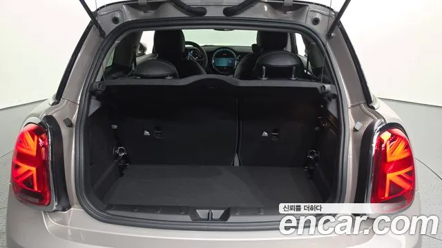 MINI Cooper — Фото автомобиля 19