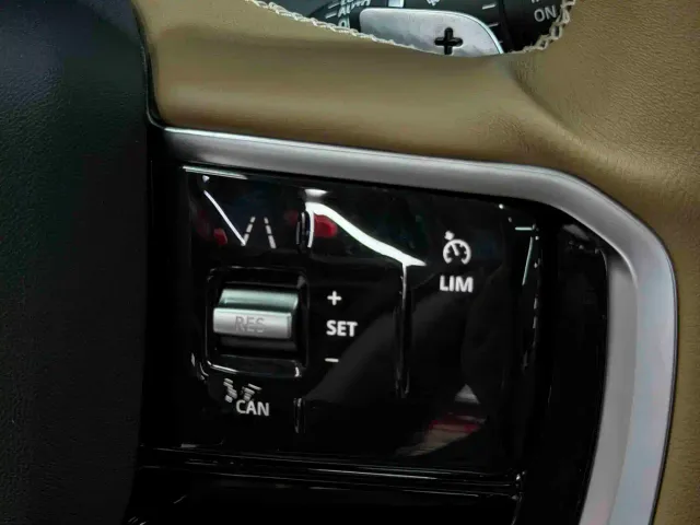 Land Rover Discovery Sport — Фото автомобиля 16