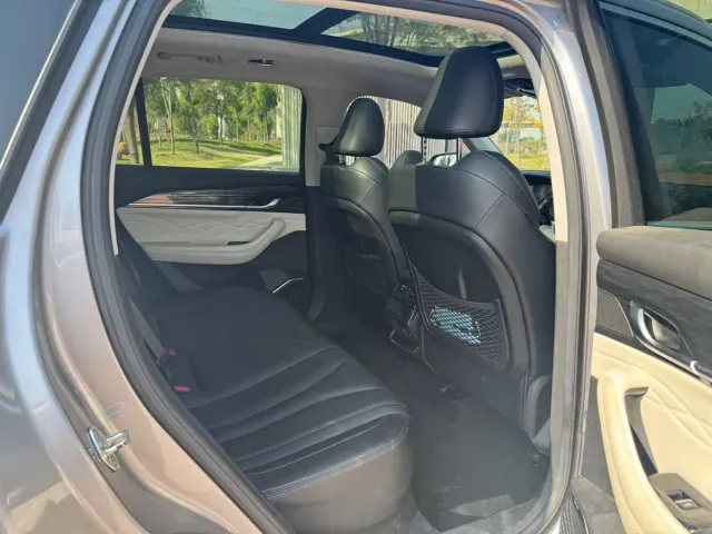 Geely Xingyue L — Фото автомобиля 14