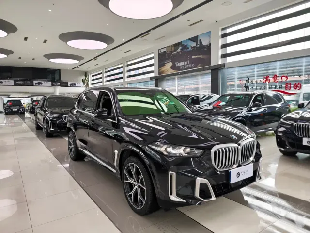 BMW X5 — Фото автомобиля 3
