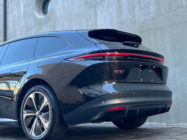 Nio ET5 Touring — Фото автомобиля 8