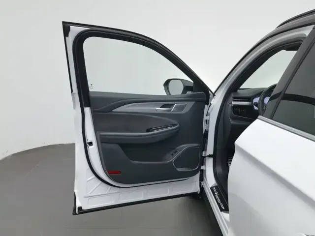 ARCFOX Arcfox Alpha T 2022 Model 653S+ 160kW — Фото автомобиля 8
