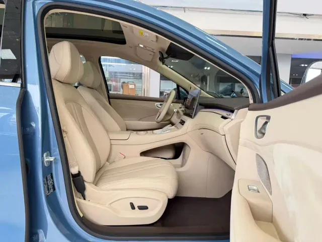 Shangjie SUV — Фото автомобиля 8