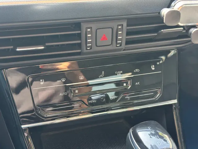 Volkswagen Passat — Фото автомобиля 12