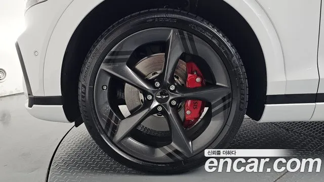 Genesis GV70 — Фото автомобиля 5