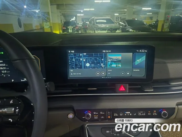 Kia Carnival Generation 4 — Фото автомобиля 4
