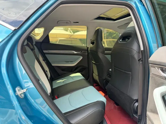 Geely Emgrand S — Фото автомобиля 12