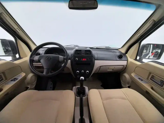 Dongfeng Xiaokang C36 — Фото автомобиля 5