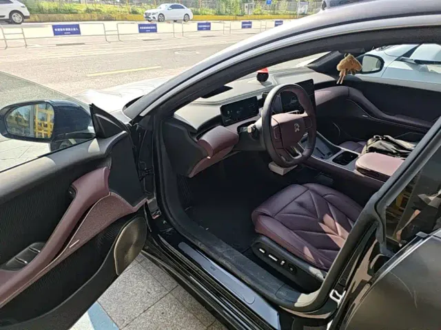 Nio ET5 — Фото автомобиля 15