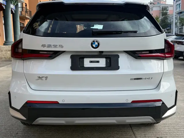 BMW X1 — Фото автомобиля 6